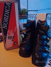 SCARPONI VINTAGE NORDICA IN CUOIO NERI