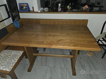 Tavolo con panche