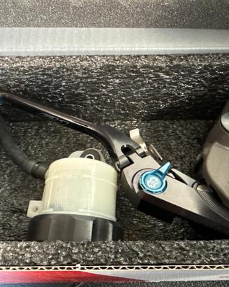 Pompa nissin / leva gytr