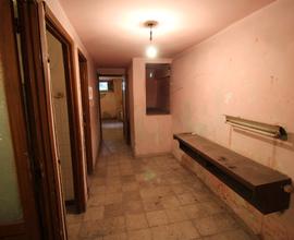 Deposito 70 mq. zona provincie