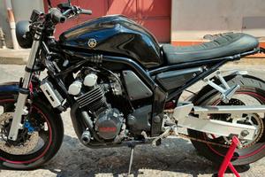 Yamaha FZS 600 Fazer