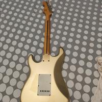 Squier Stratocaster classic vibe GOLD