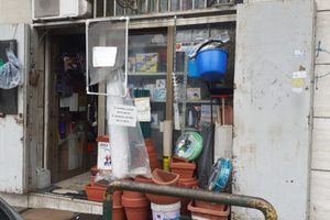 Cede attivitá commerciale ferramenta e colori