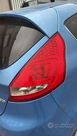 Fanale posteriore dx FORD FIESTA 2010 colore JA8 5
