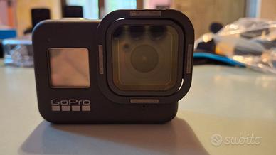 GoPro Hero 8 + molti acessori
