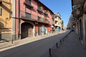 NEGOZIO A MARANO DI NAPOLI