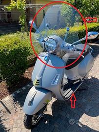 Parabrezza medio e tappetino originali per Vespa