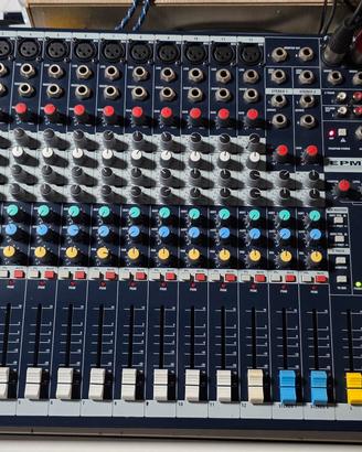 Mixer audio Soundcraft EPM12 usato