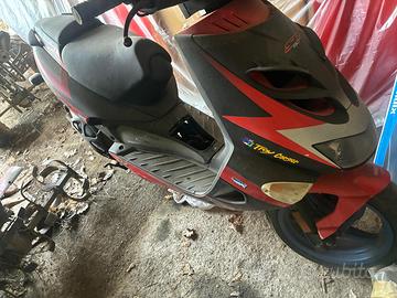 APRILIA SR 50