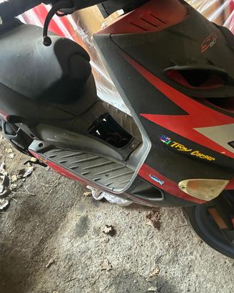 APRILIA SR 50