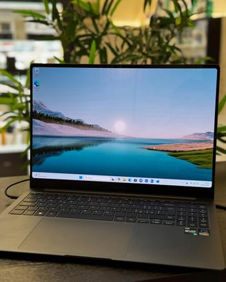 SAMSUNG BOOK 3 PRO 16” 16/512 - COME NUOVO