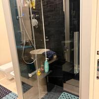 Doccia Jacuzzi usata con idromassaggio