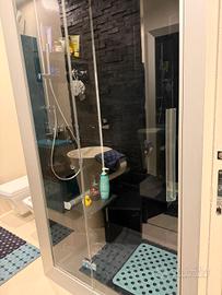 Doccia Jacuzzi usata con idromassaggio
