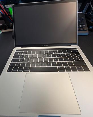 MacBook Pro 2016 - 1TB SSD 16GB i7