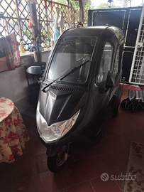 Triciclo Scooter Elettrico Cabinato Magnum Plus pe