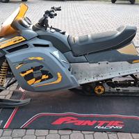 MOTOSLITTA SKI-DOO FREESTYLE 300