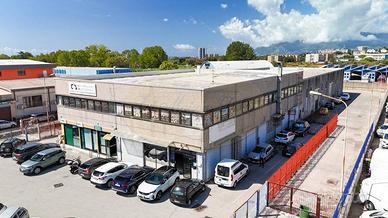 Locale 630Mq in Via Roberto Wenner