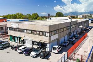Locale 630Mq in Via Roberto Wenner