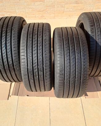 4 pn 225 45 17 Barum  con montaggio 