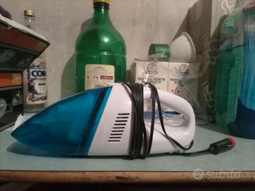 Mini aspirapolvere per auto