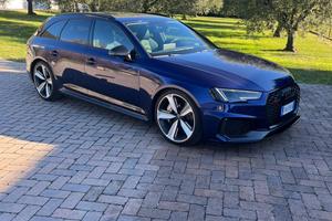 Audi rs4
