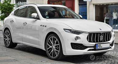 Parabrezza Maserati Levante 2016-