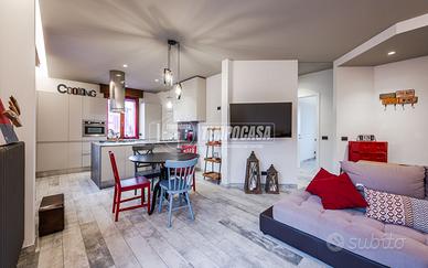 Trilocale completamente ristrutturato in splendida