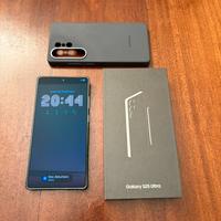 Samsung S25 Ultra 1TB titanio con due cover