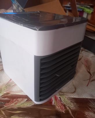 Ventilatore portatile con scompartimento ghiaccio