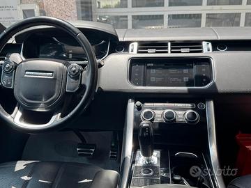 Range Rover Sport ibrida 7 posti