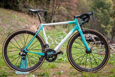 Bianchi Specialissima CV Sram Red Lightweight 1/1