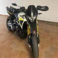 Aprilia dorsoduro 750
