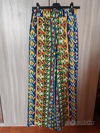 pantaloni estivi mai usati