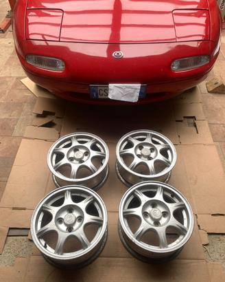 4 cerchi originale Mazda per la MX5NA 1.8