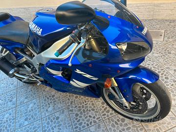 Yamaha r1 1999 asi