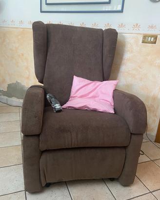 Poltrona reclinabile elettrica