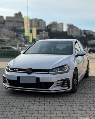 Golf 7.5 GTD White Silver