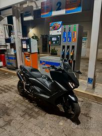 Tmax 560