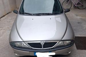 privato vende auto