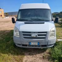 Ford transit 8 posti