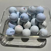 Palline da golf di qualità, incluse 5 Titleist.