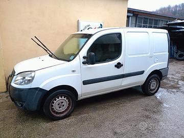 fiat doblo cargo