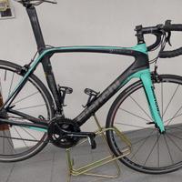 Bici Bianchi Oltre XR3 in carbonio