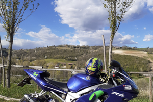 Yamaha R6 (carburatori)