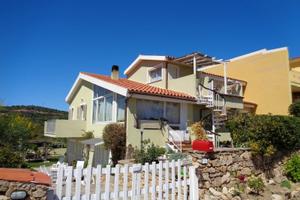 APPARTAMENTO IN VILLA con vista sul GOLFO