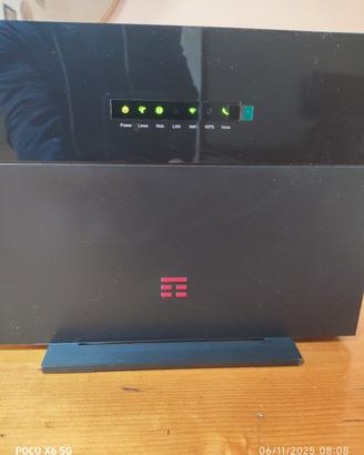 TIM HUB+ -MODEM/Router FIBRA/EVDSL/VDSL2/ADSL2+