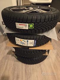 Set 4 Cerchi 17" Toyota + Gomme Invernali NUOVI