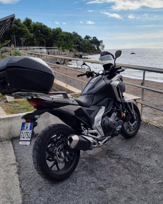 Honda nc 750x con cambio dct