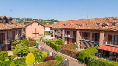 VILLA A SCHIERA CENTRALE A SALUZZO
