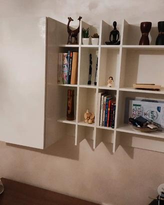 bussolotti laccati e libreria laccata